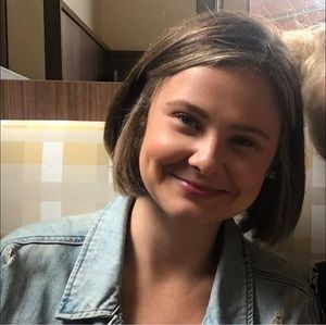 Meet your Posher, Cassie